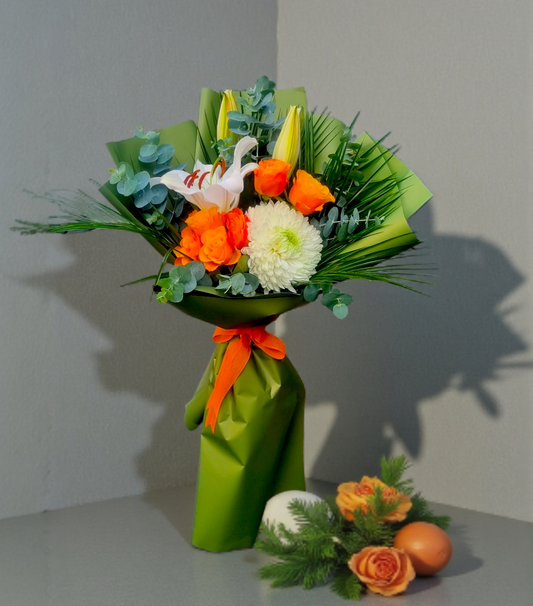 Citrus Garden Elegance Beyaz Anastasia&Turuncu Gül Buketi - Çiçeklendir