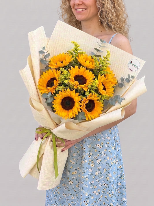 Golden Sun Elegance Ayçiçeği Premium Buketi