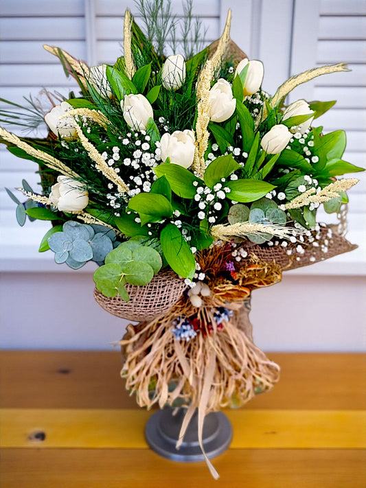 Natural Grace Beyaz Lale Buketi