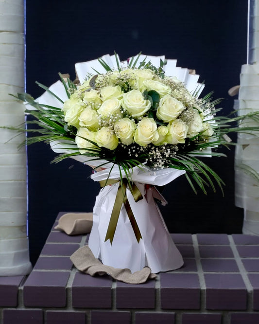 Ivory Dream Beyaz Gül Buketi
