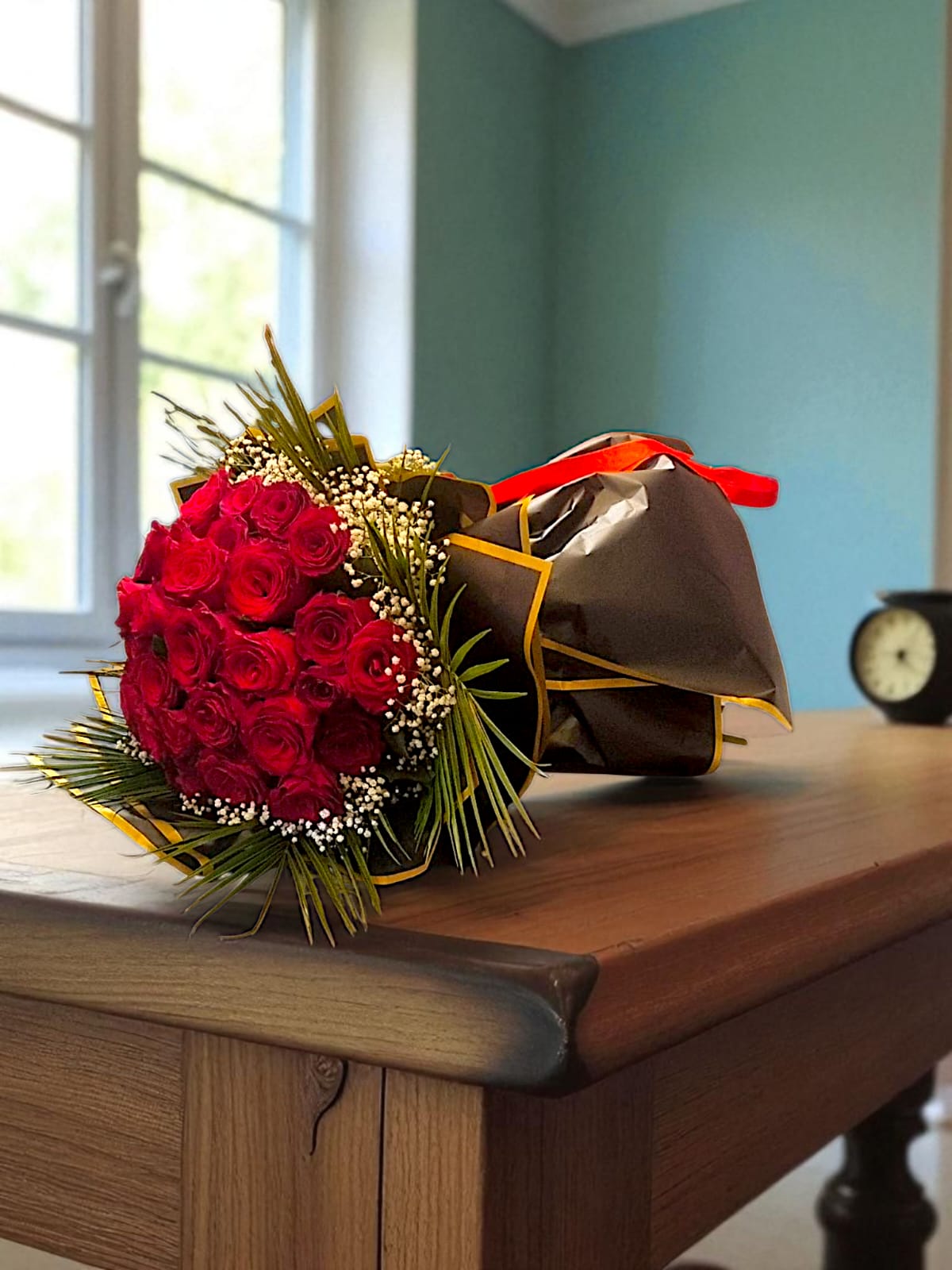 Scarlet Elegance yak?n çekim – çiçek sipari?i Ankara