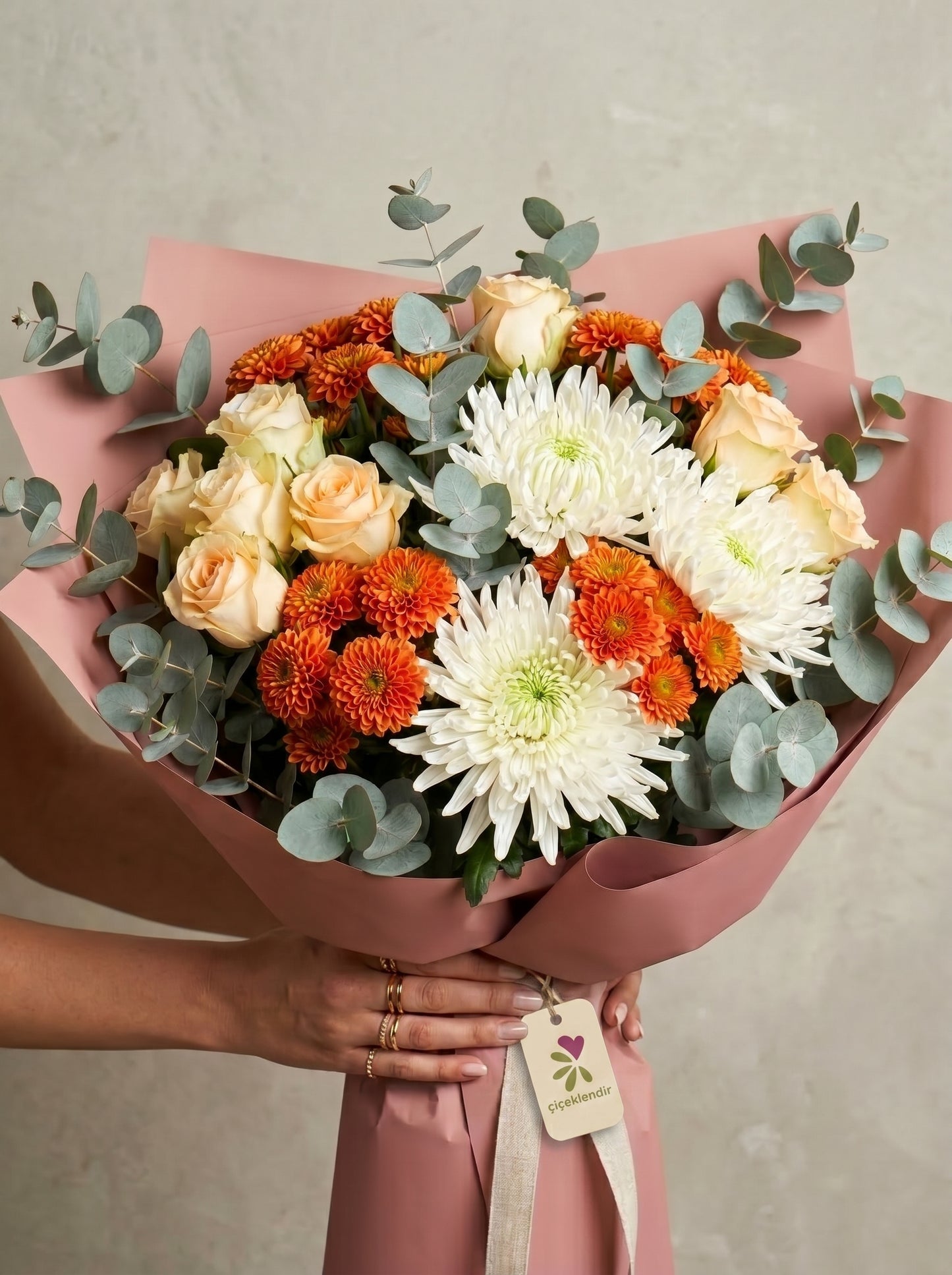 Summer's Peach Elegance | Gül ve Anastasia, Krizantem Yaz Buketi
