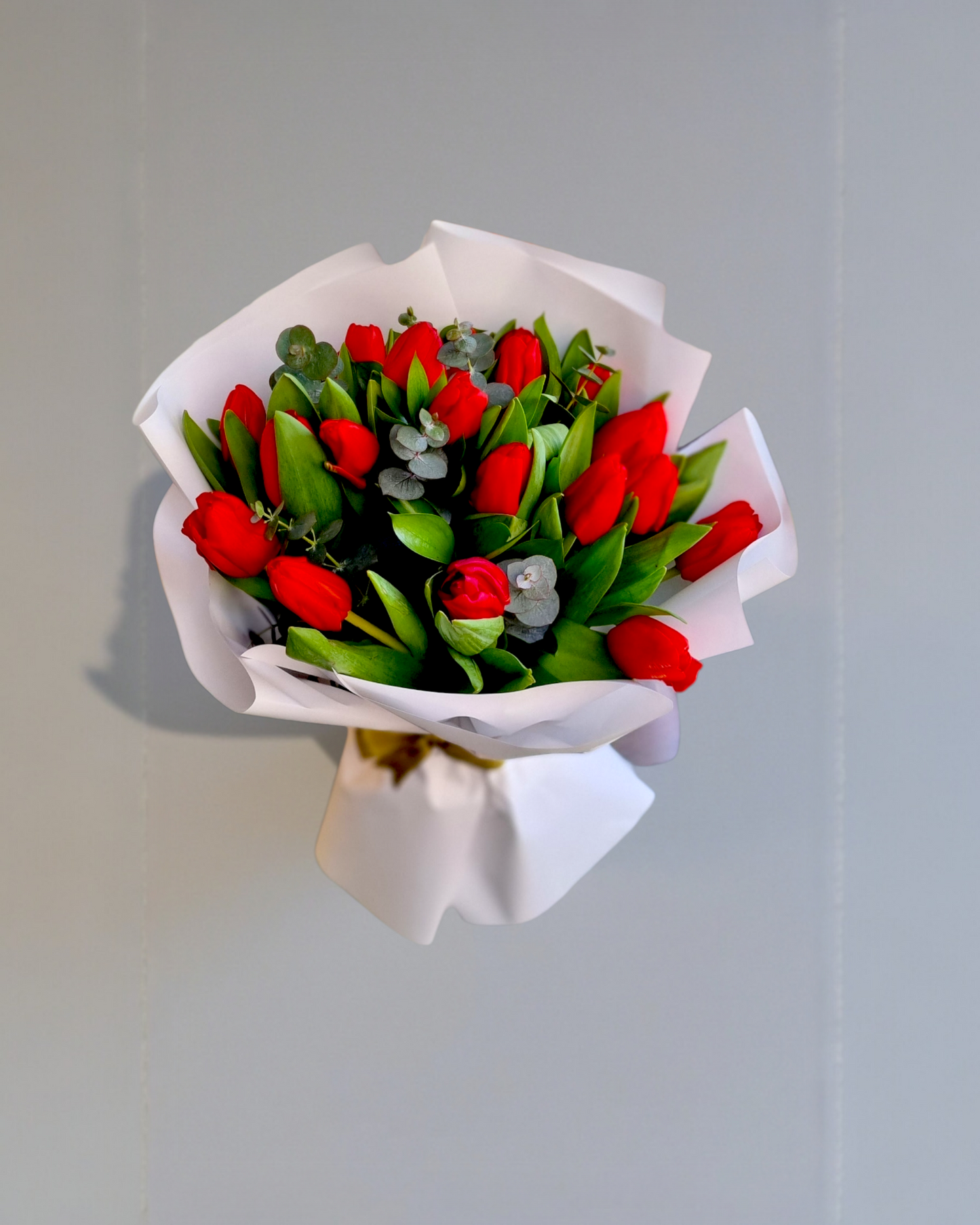 Scarlet Tulip Bloom  Kırmızı Lale Buketi - Çiçeklendir