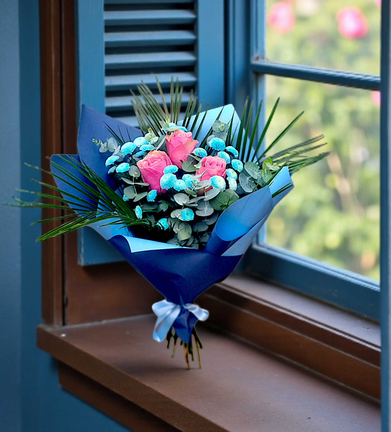 Azure Pink Harmony – Pembe Gül & Mavi Dokunuş - Çiçeklendir