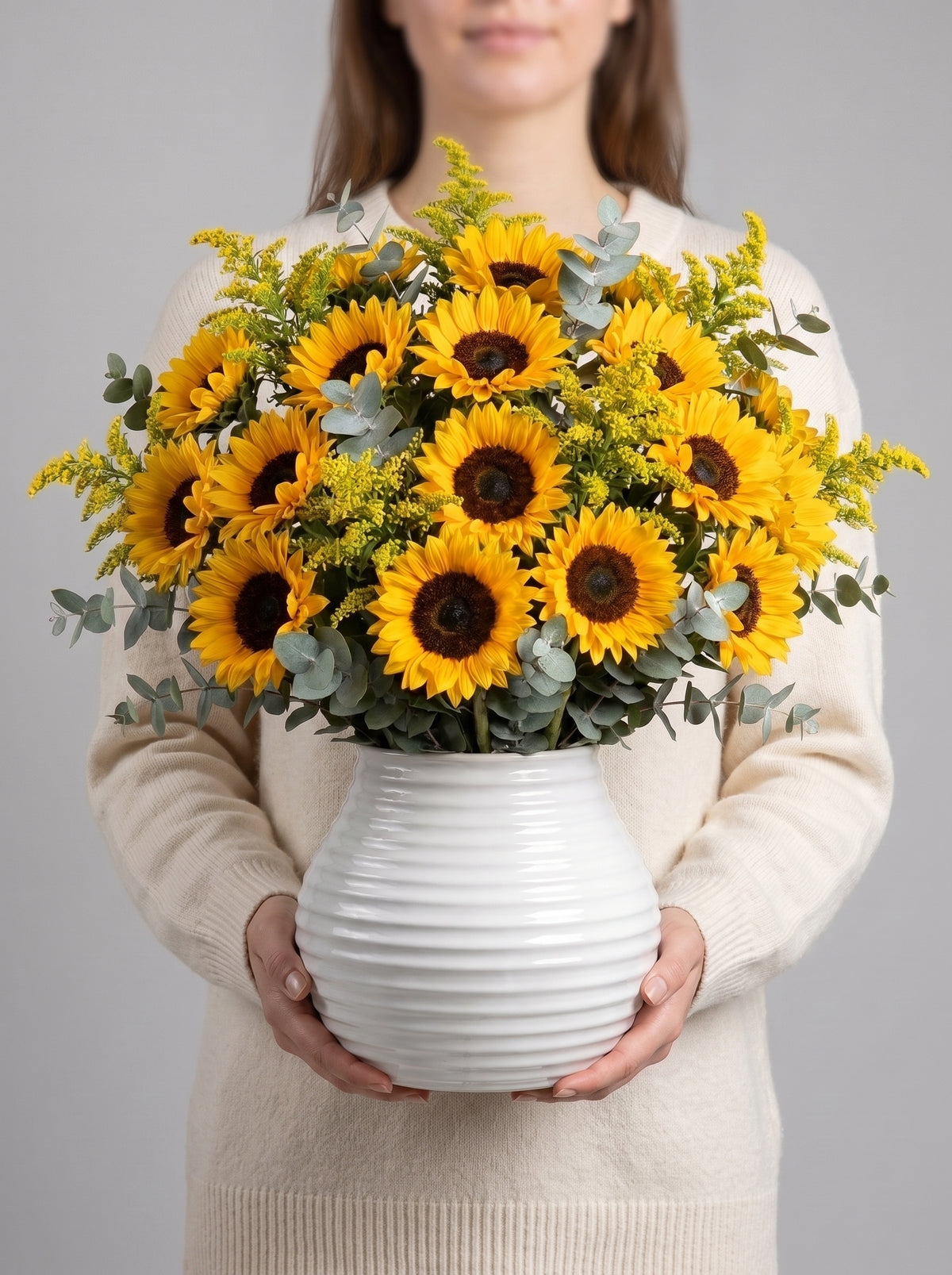 Royal Sunflower Splendor  Premium Ayçiçeği Vazolu Aranjman
