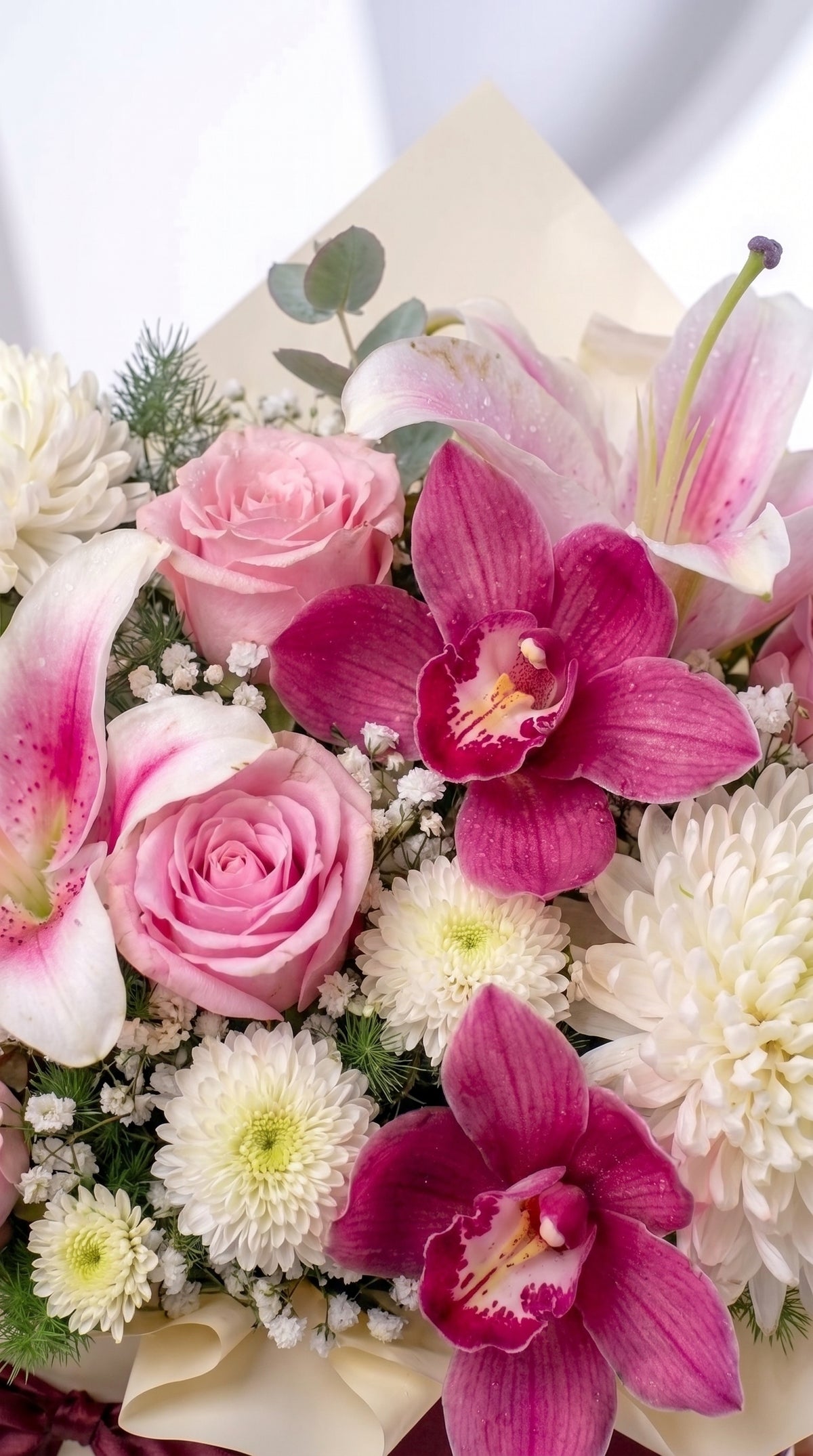 Royal Orchid Blossom Box  Orkide & Lilyum & Krizantem Özel Tasarım Aranjmanı