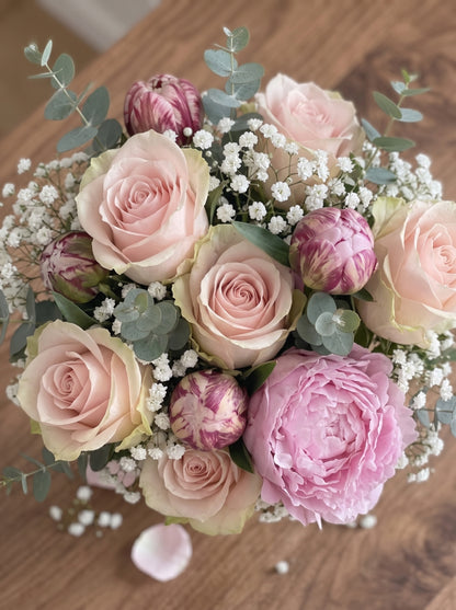 Royal Blush Peony  Premium Şakayık ve Pembe Gül Gelin Buketi