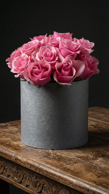 Rose Quartz Velvet  Gümüş Silindir Kutuda 21 İthal Pudra Gül Zarafeti