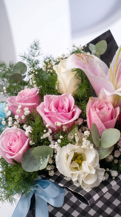 Pink Lily Harmony Box  Gül & Lilyum & Lisyantus Tasarım Aranjmanı