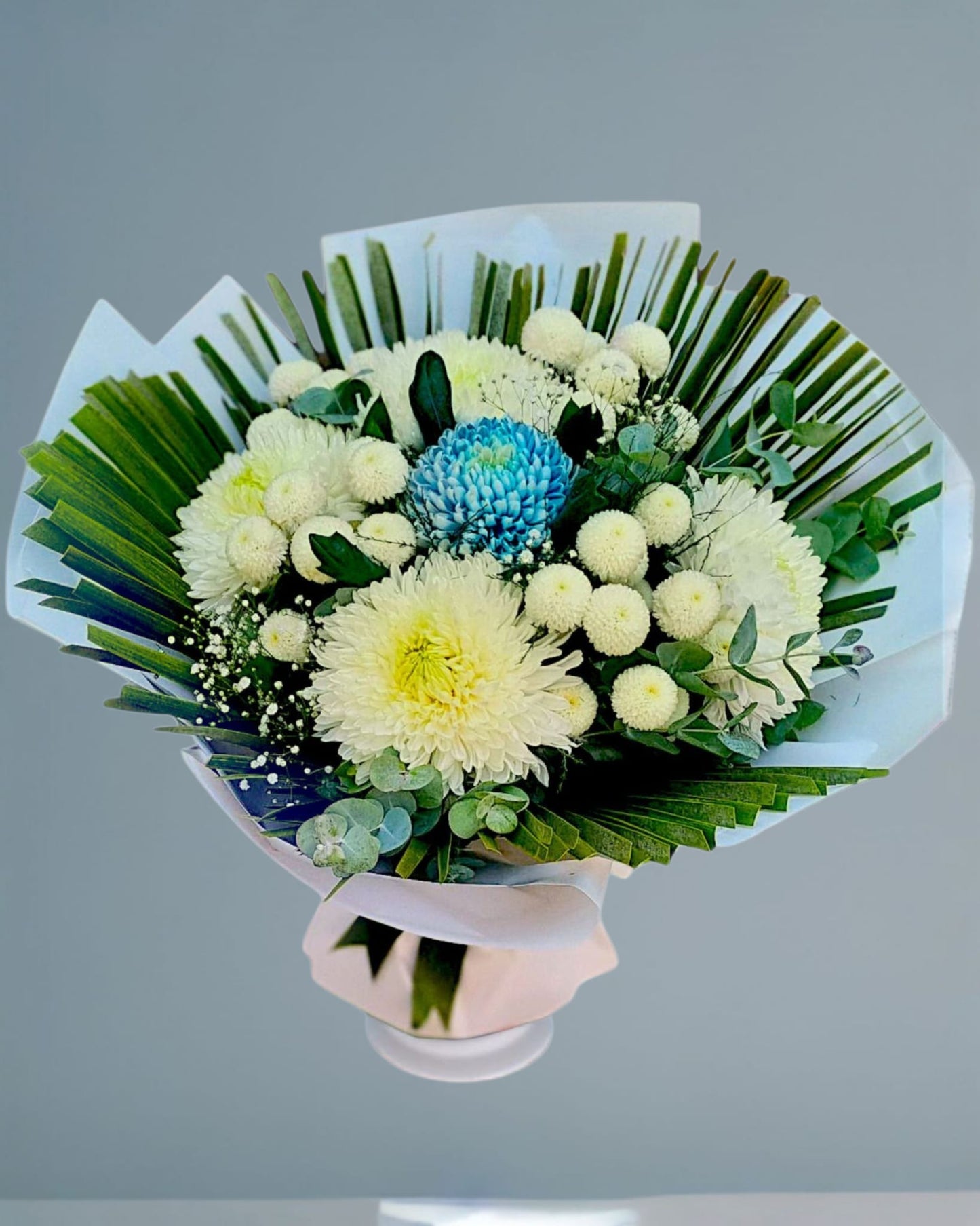 Crystal Calm Krizantem ve Anastasia Buketi - Çiçeklendir