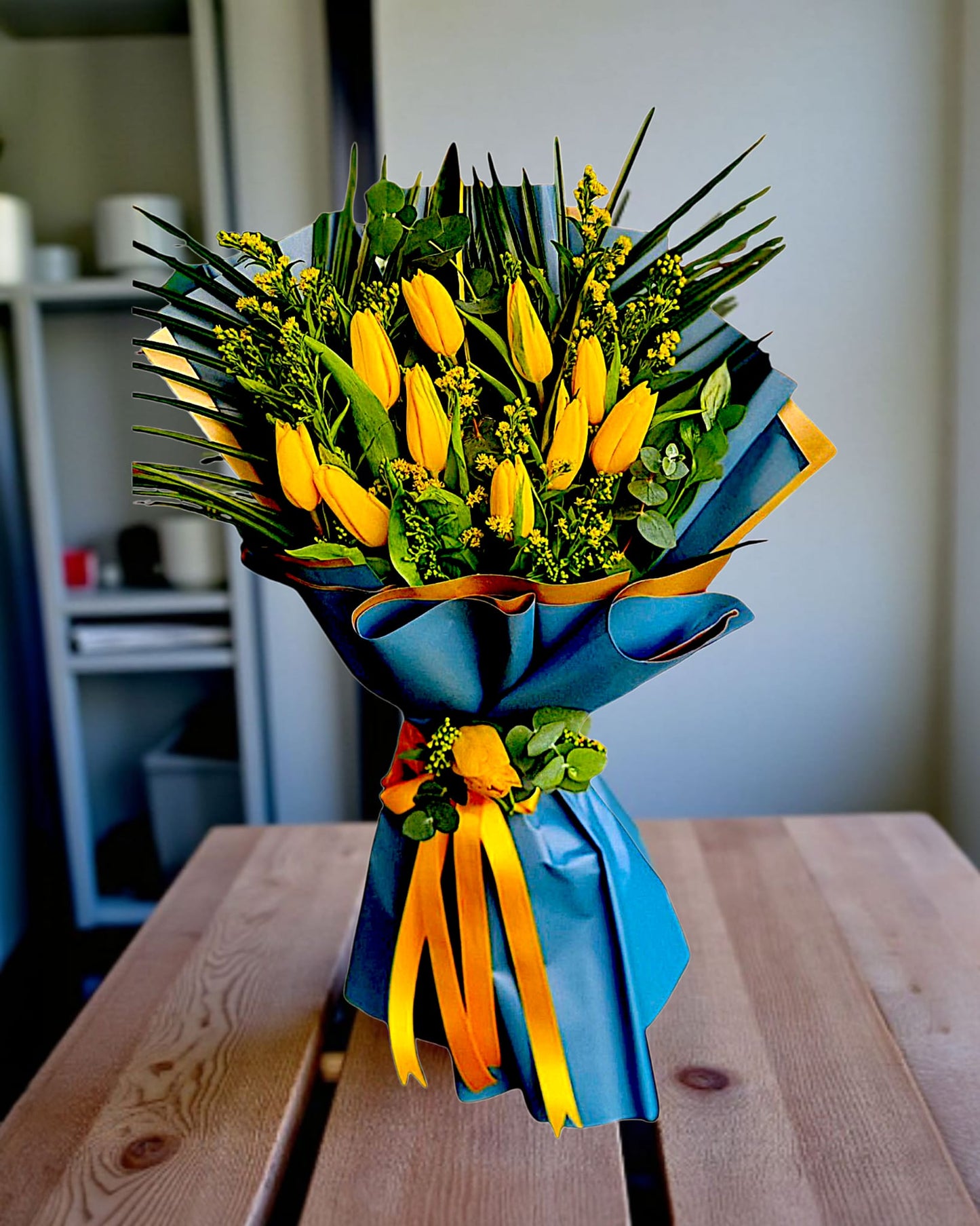 Sunny Bloom Sarı Lale Buketi Enerjisiyle Güneşi Taşıyan Laleler - Çiçeklendir