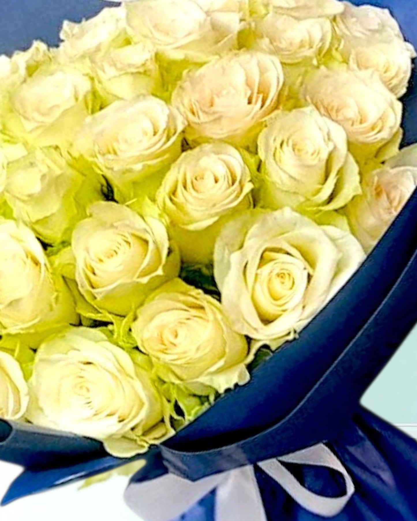 White Dream Beyaz Gül Buketi