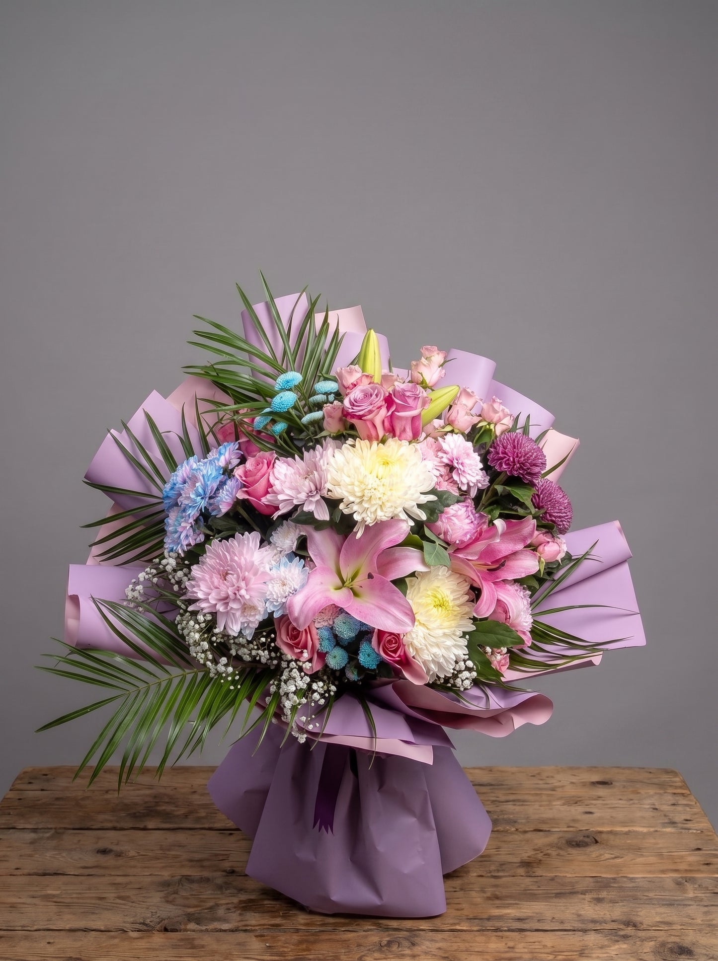 Royal Lavender Symphony – Premium Lilyum ve Krizantem Buketi