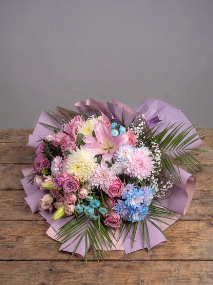 Royal Lavender Symphony – Premium Lilyum ve Krizantem Buketi