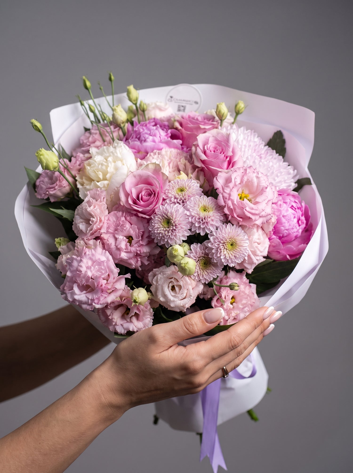 Royal Pink Symphony  Premium Şakayık, Gül ve Lisyantus Buketi