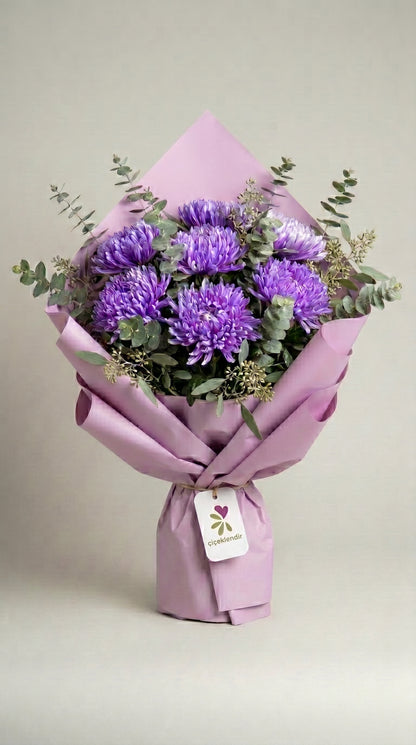 Lavender Majesty  Lila Anastasia Krizantem Buketi
