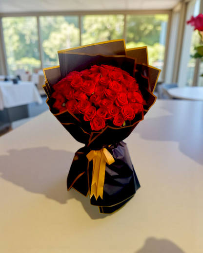 Amor Luxe yak?n çekim – çiçek sipari?i Ankara